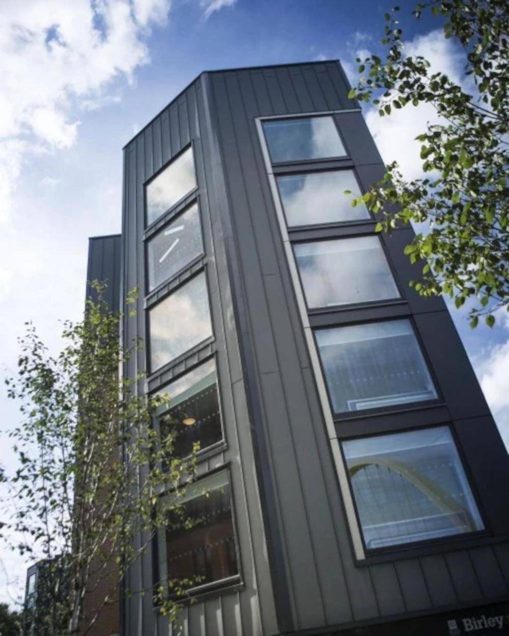 Apartment Birley Halls Met